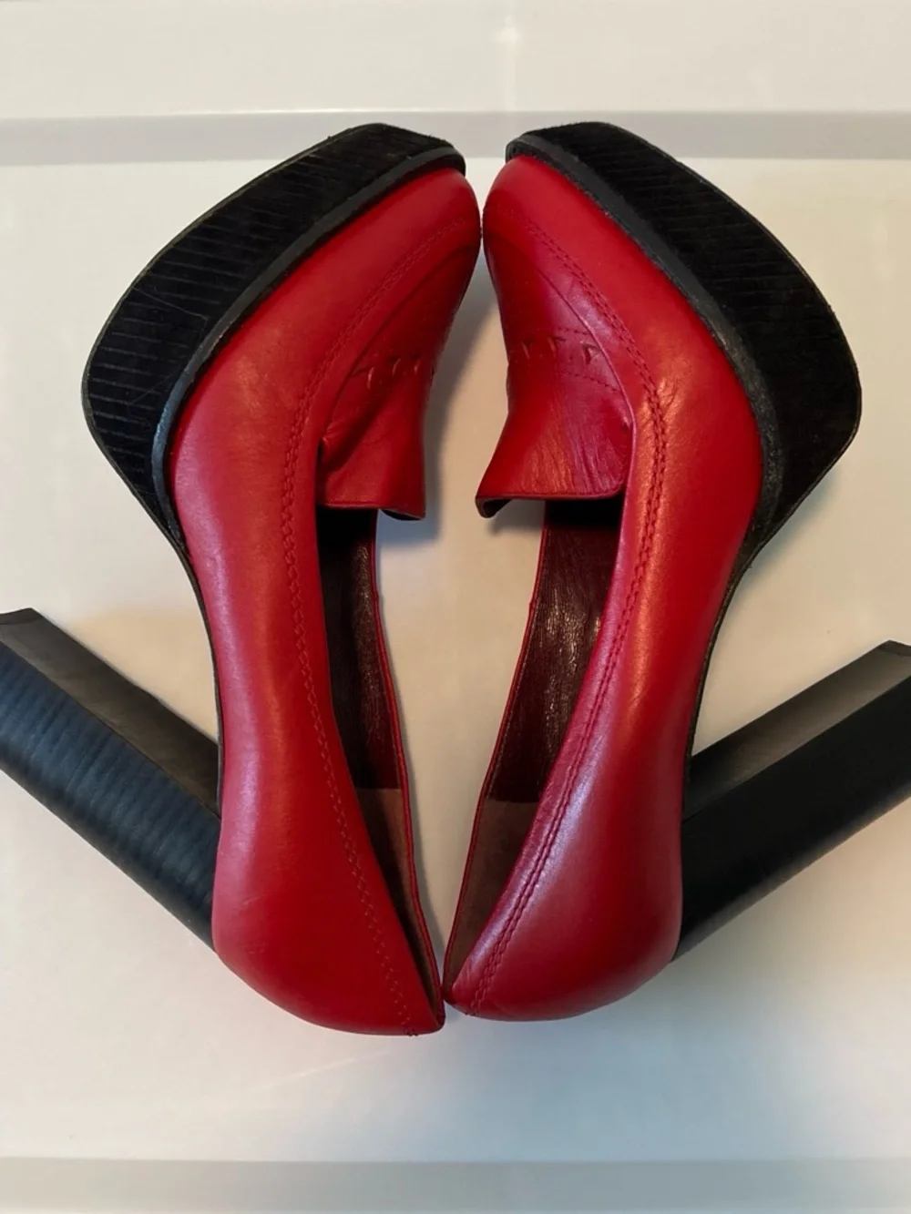 Marc by Marc Jacobs Red Leather Pointed Loafers